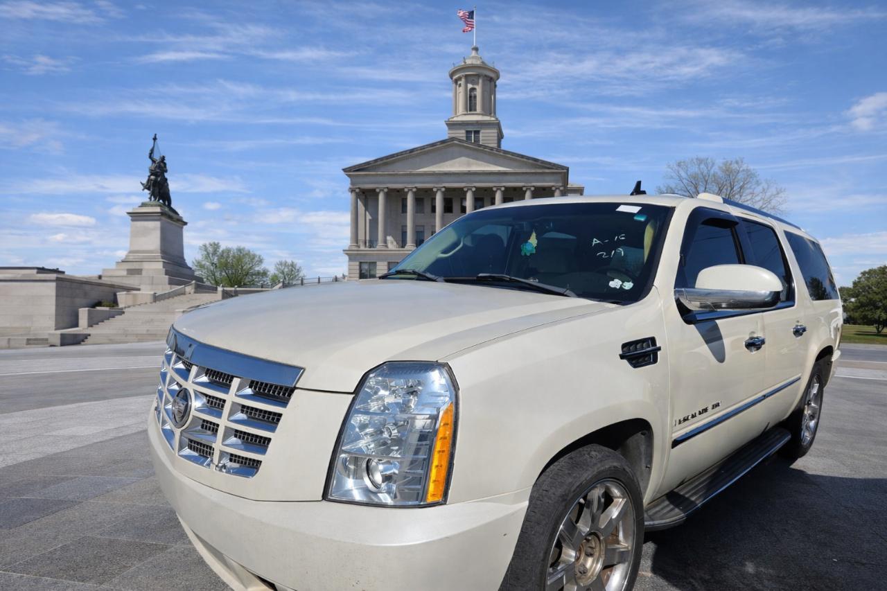 Cadillac Escalade ESV AWD 4dr 2007