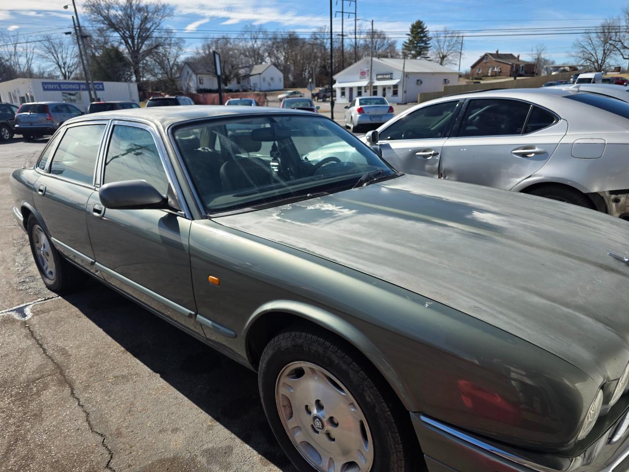 Jaguar XJ 4dr Sdn 1997