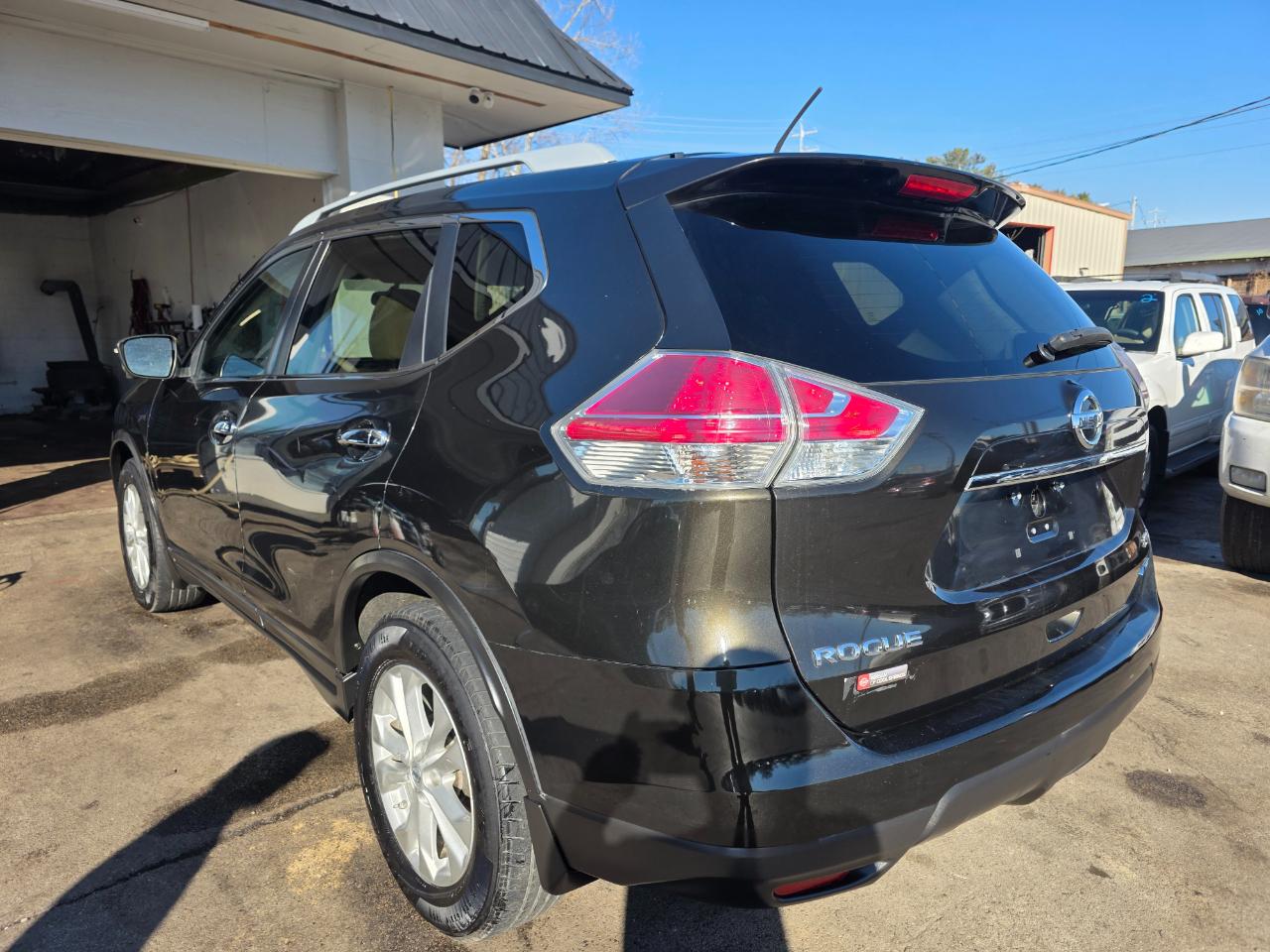 Nissan Rogue FWD 4dr SV 2014