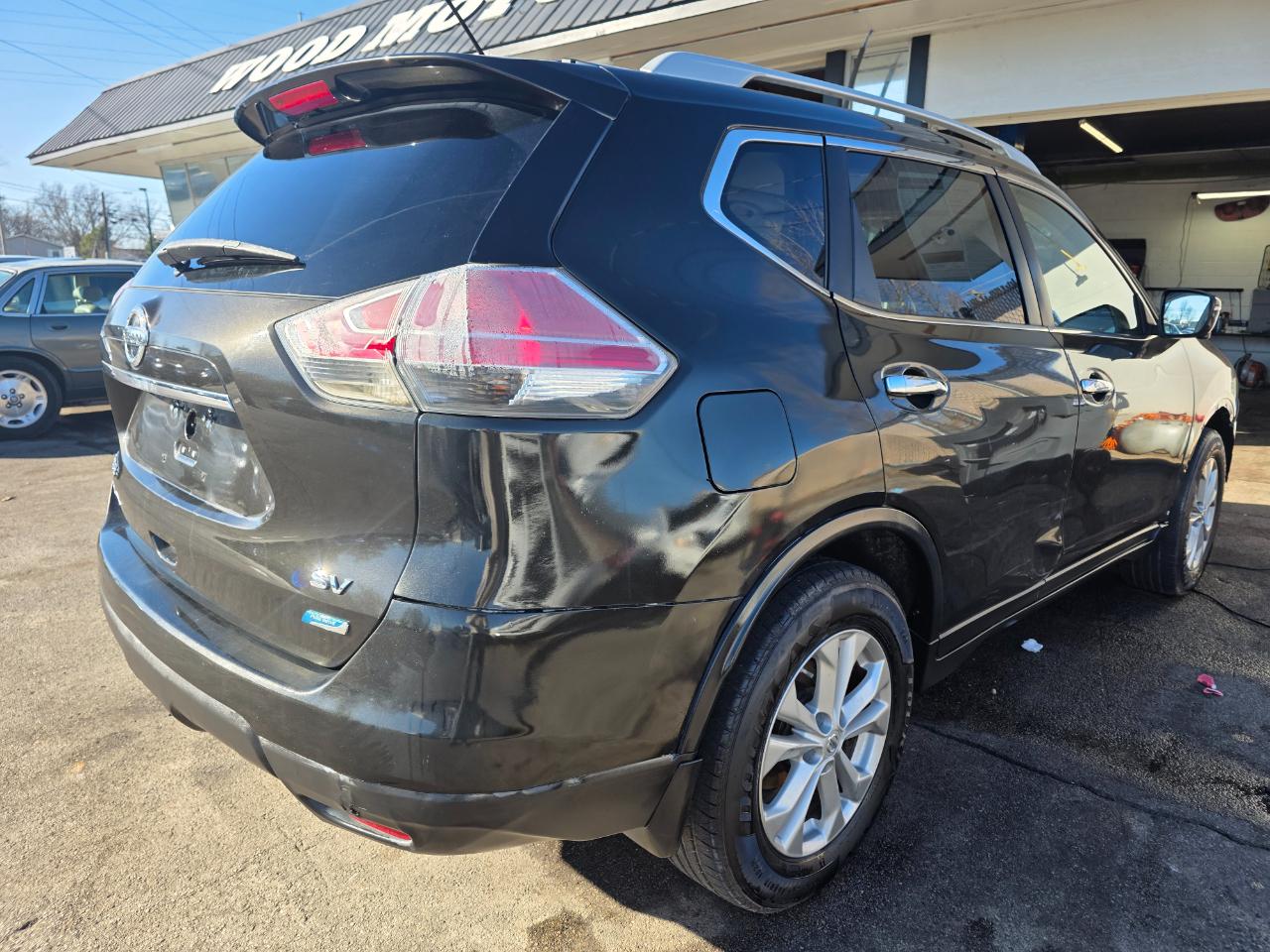 Nissan Rogue FWD 4dr SV 2014