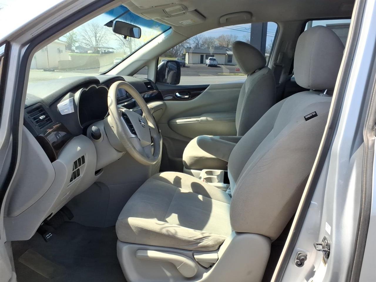 Nissan Quest  2015