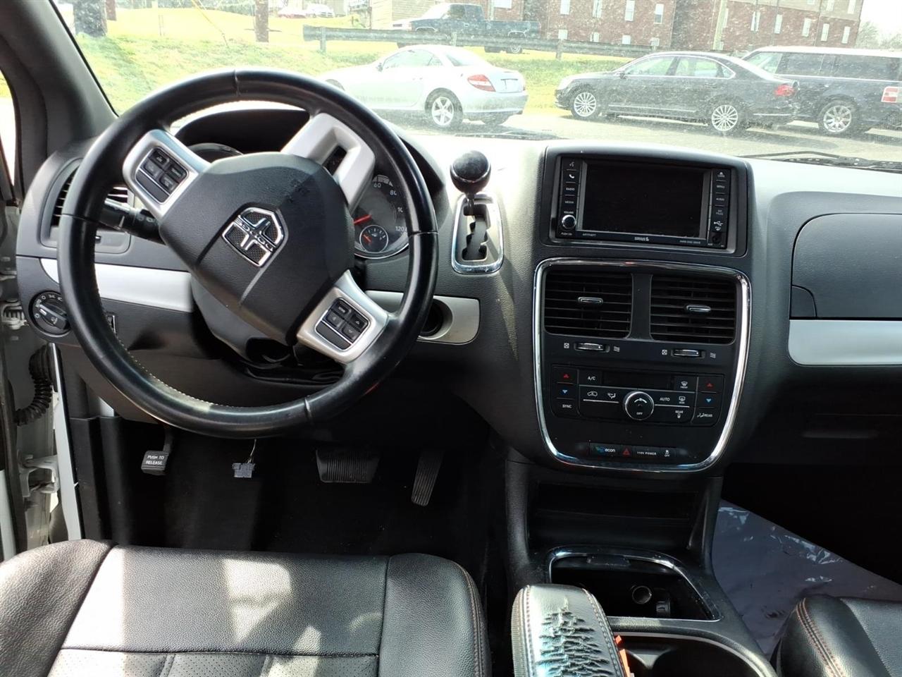 Dodge Grand Caravan  2016