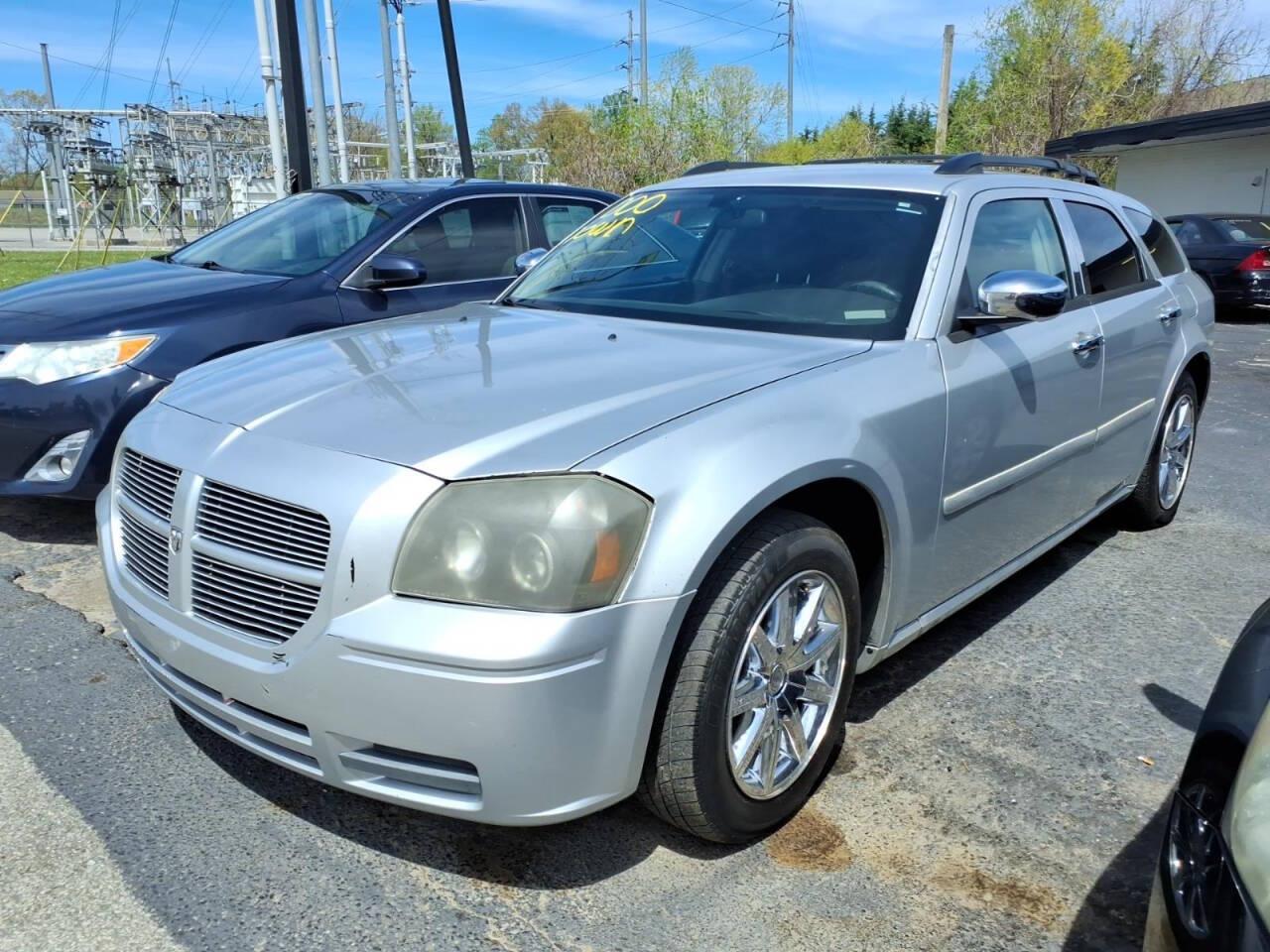 Dodge Magnum  2005
