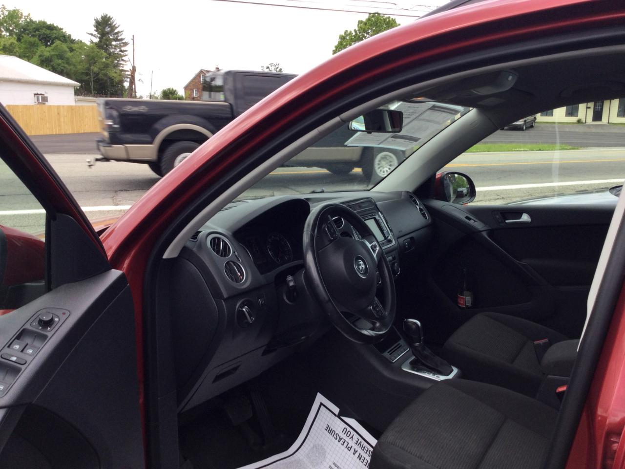 Volkswagen Tiguan 2WD 4dr Auto R-Line 2015