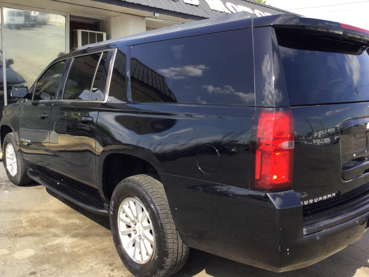 Chevrolet Suburban 2WD 4dr LT 2015