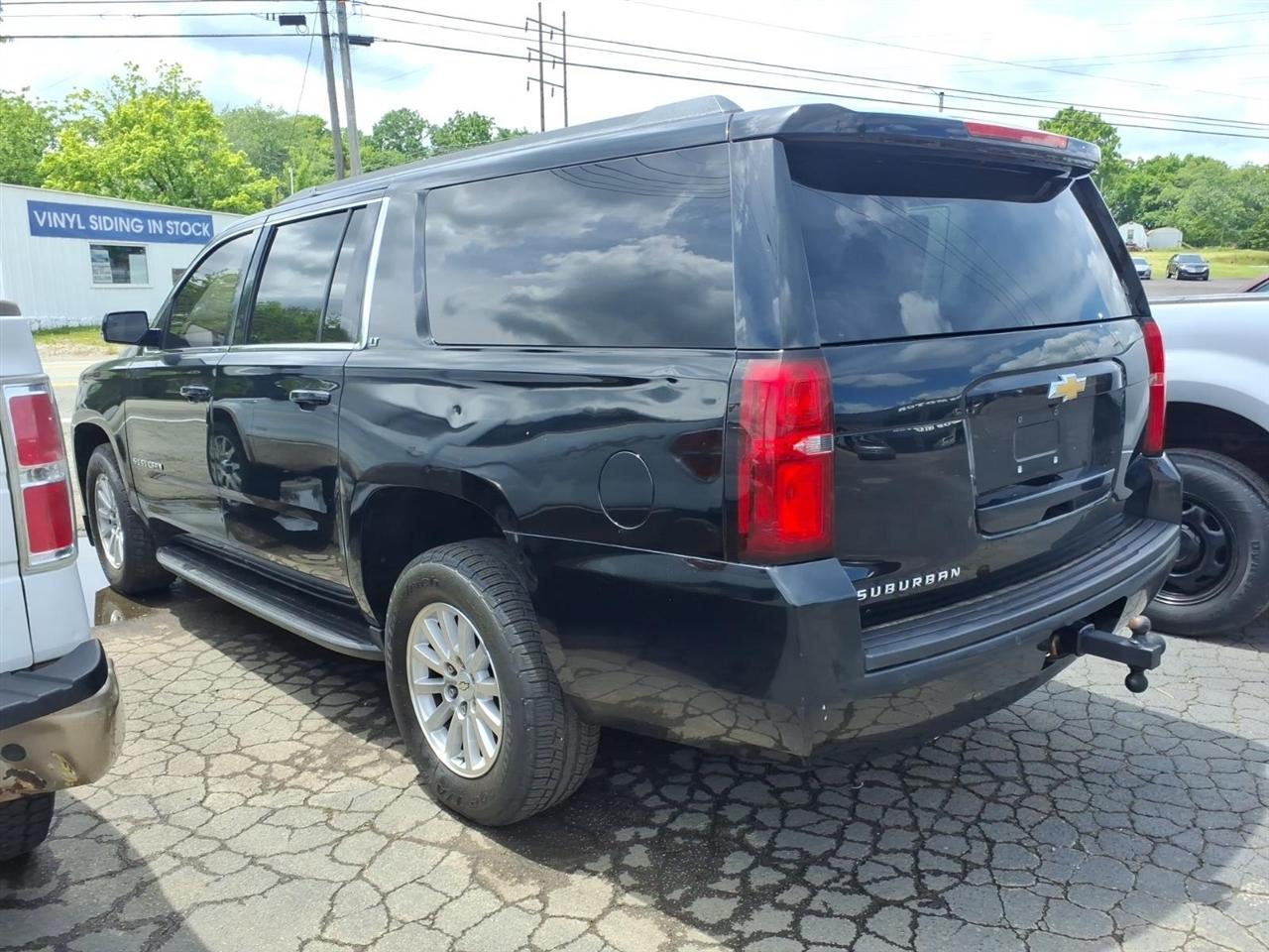 Chevrolet Suburban  2015