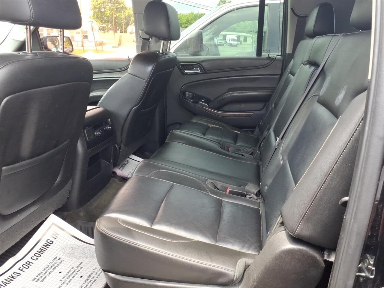Chevrolet Suburban  2015