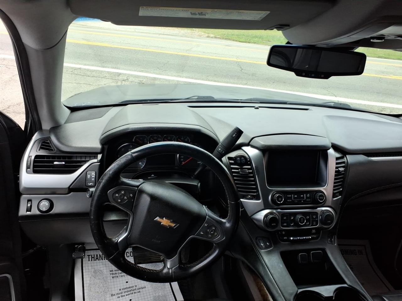 Chevrolet Suburban  2015
