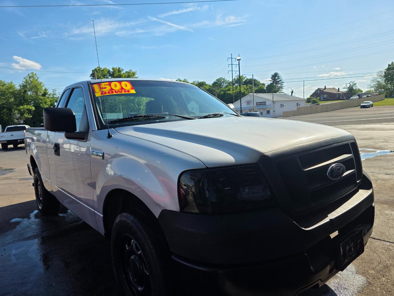 Ford F-150 Reg Cab 126" XLT 2005