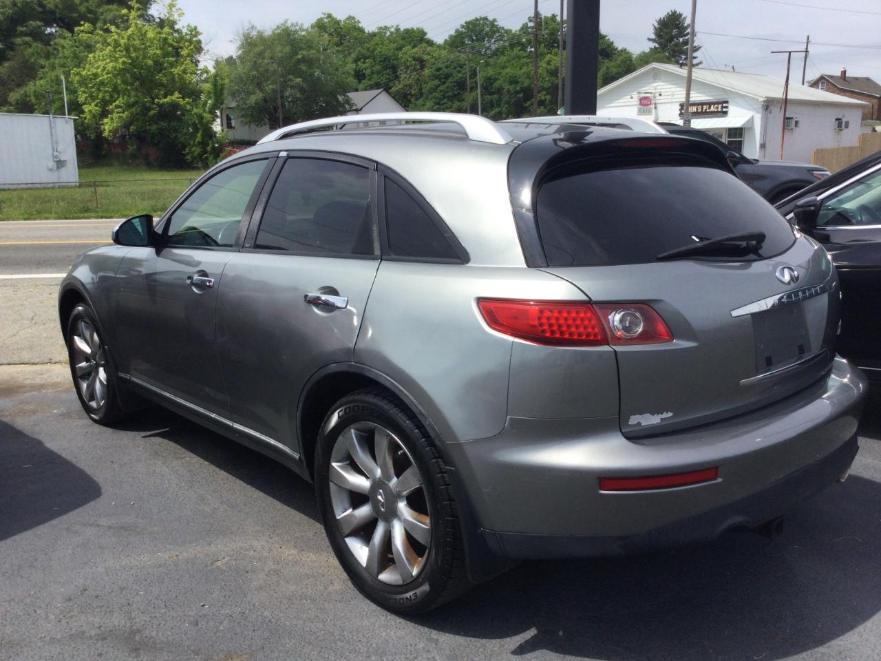 Infiniti FX35  2004