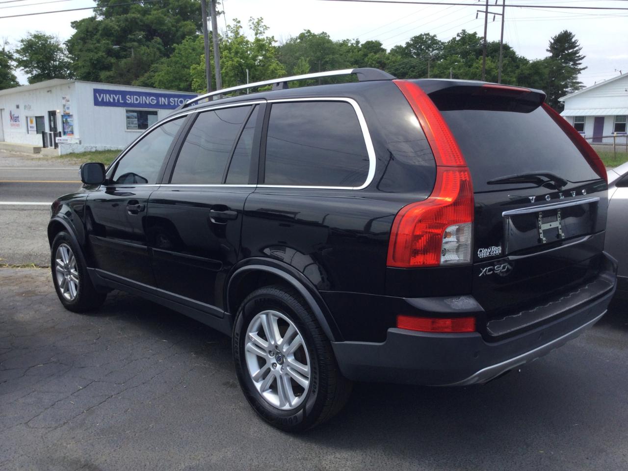 Volvo XC90  2012