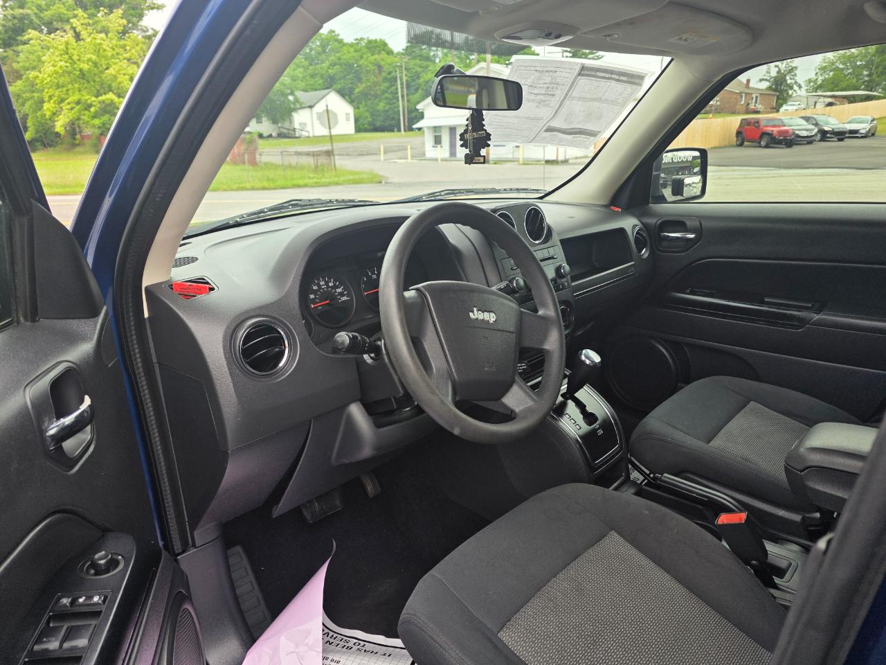 Jeep Patriot FWD 4dr Sport 2009
