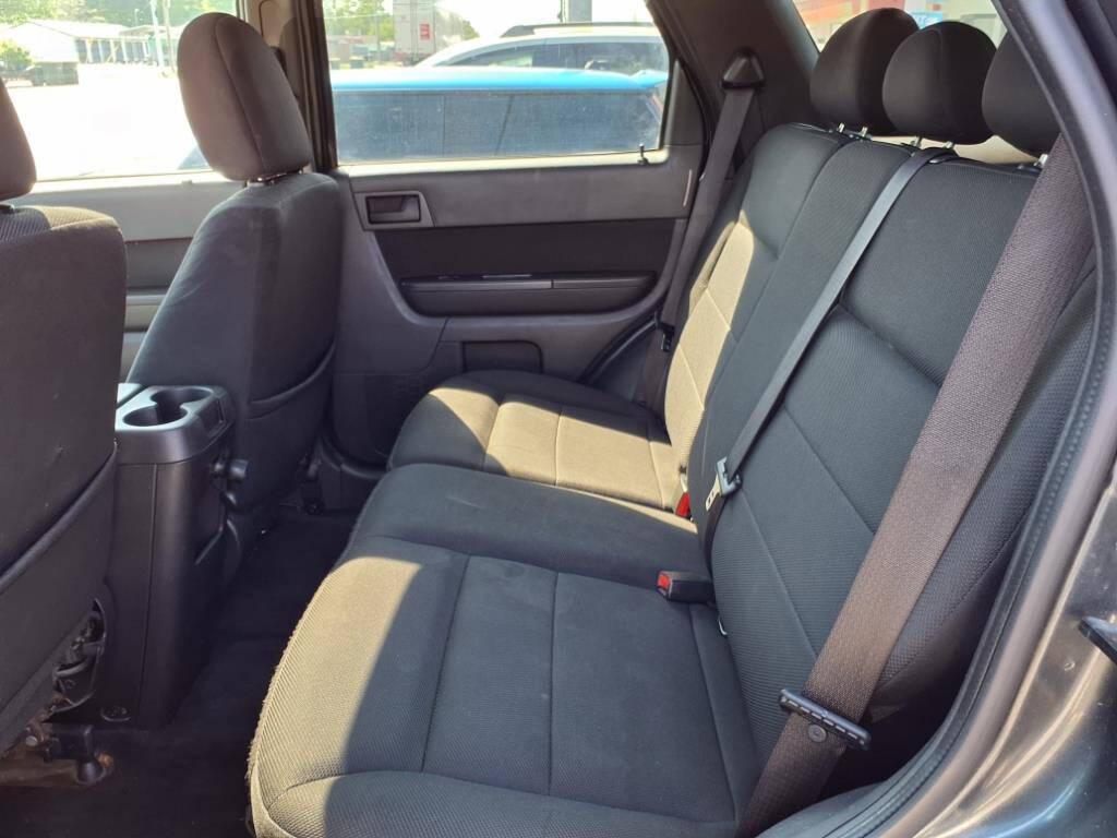 Ford Escape  2009