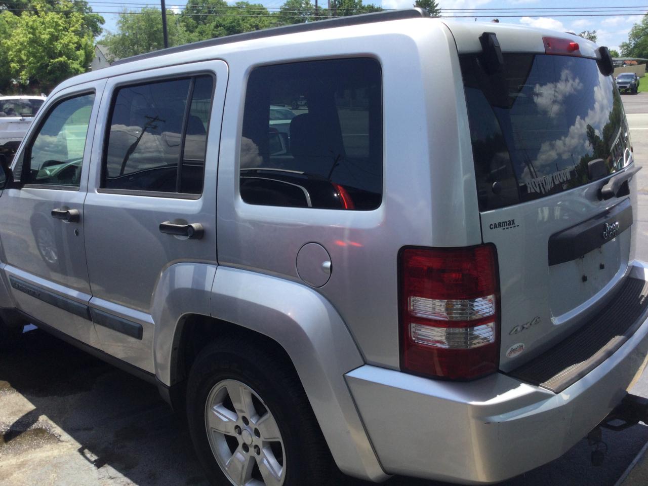 Jeep Liberty 4WD 4dr Sport 2009