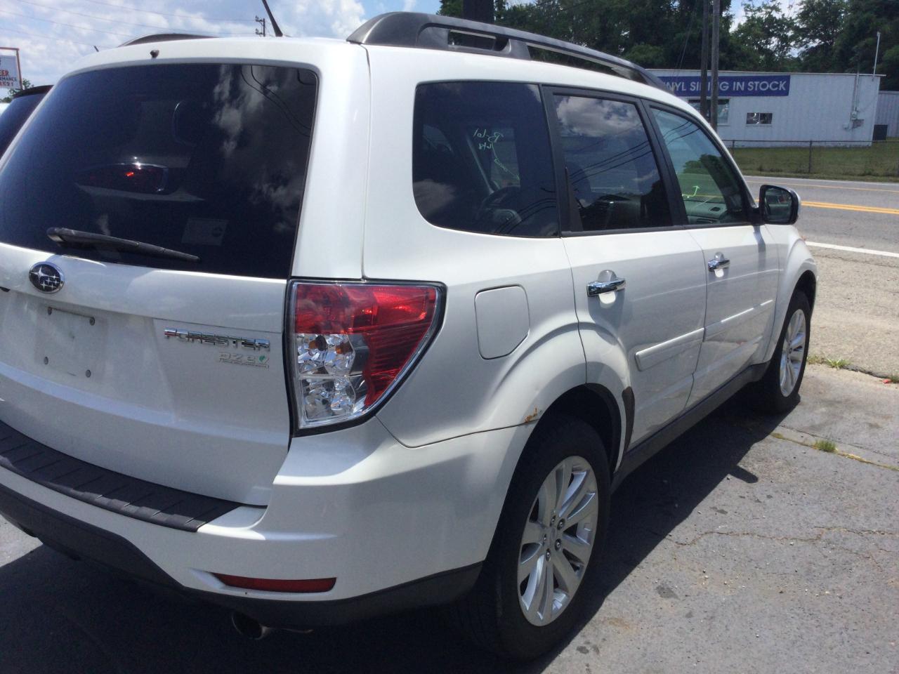 Subaru Forester  2011