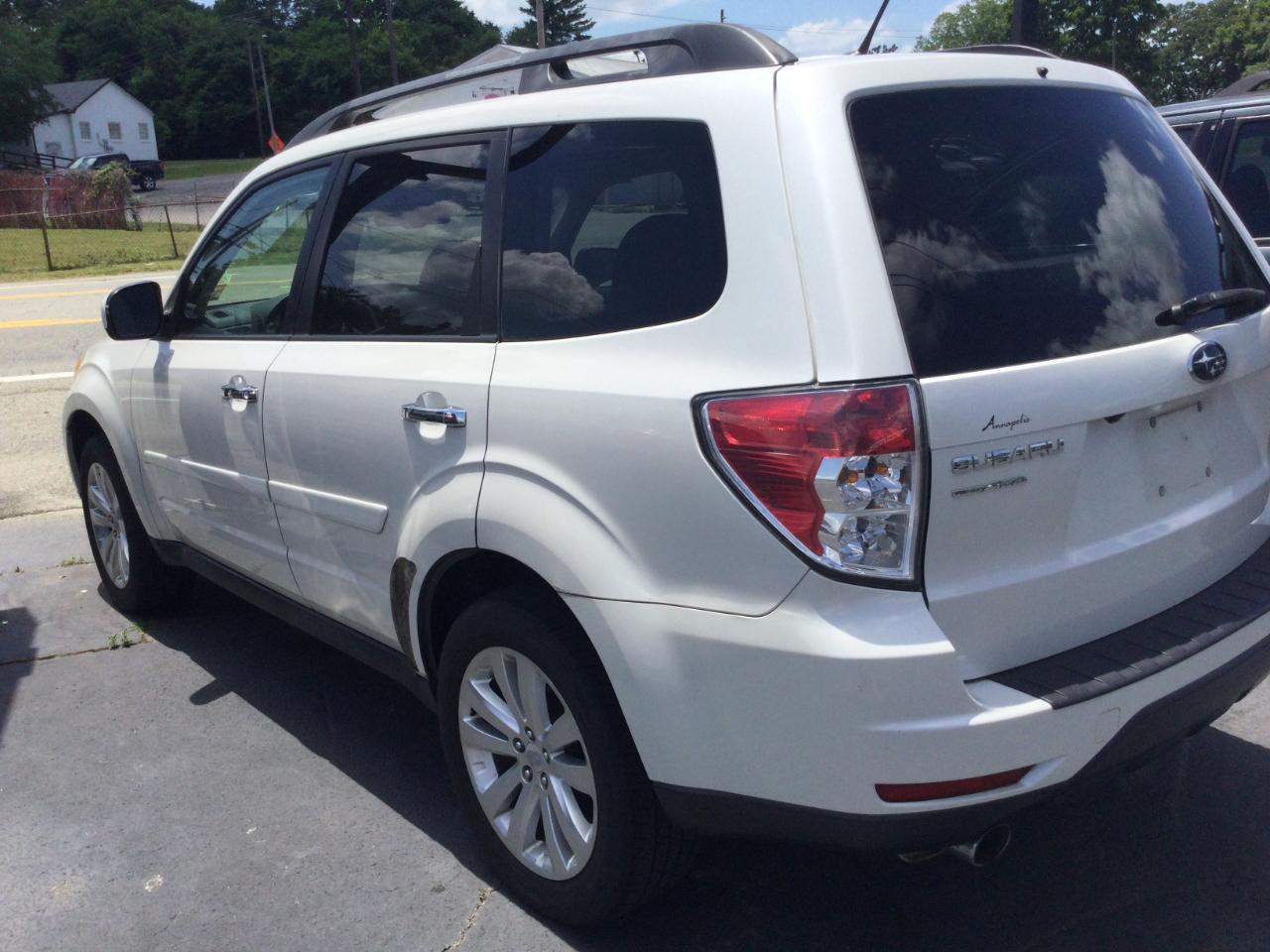 Subaru Forester  2011