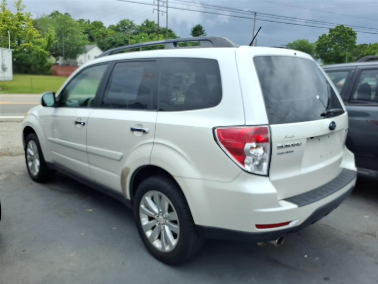 Subaru Forester  2011