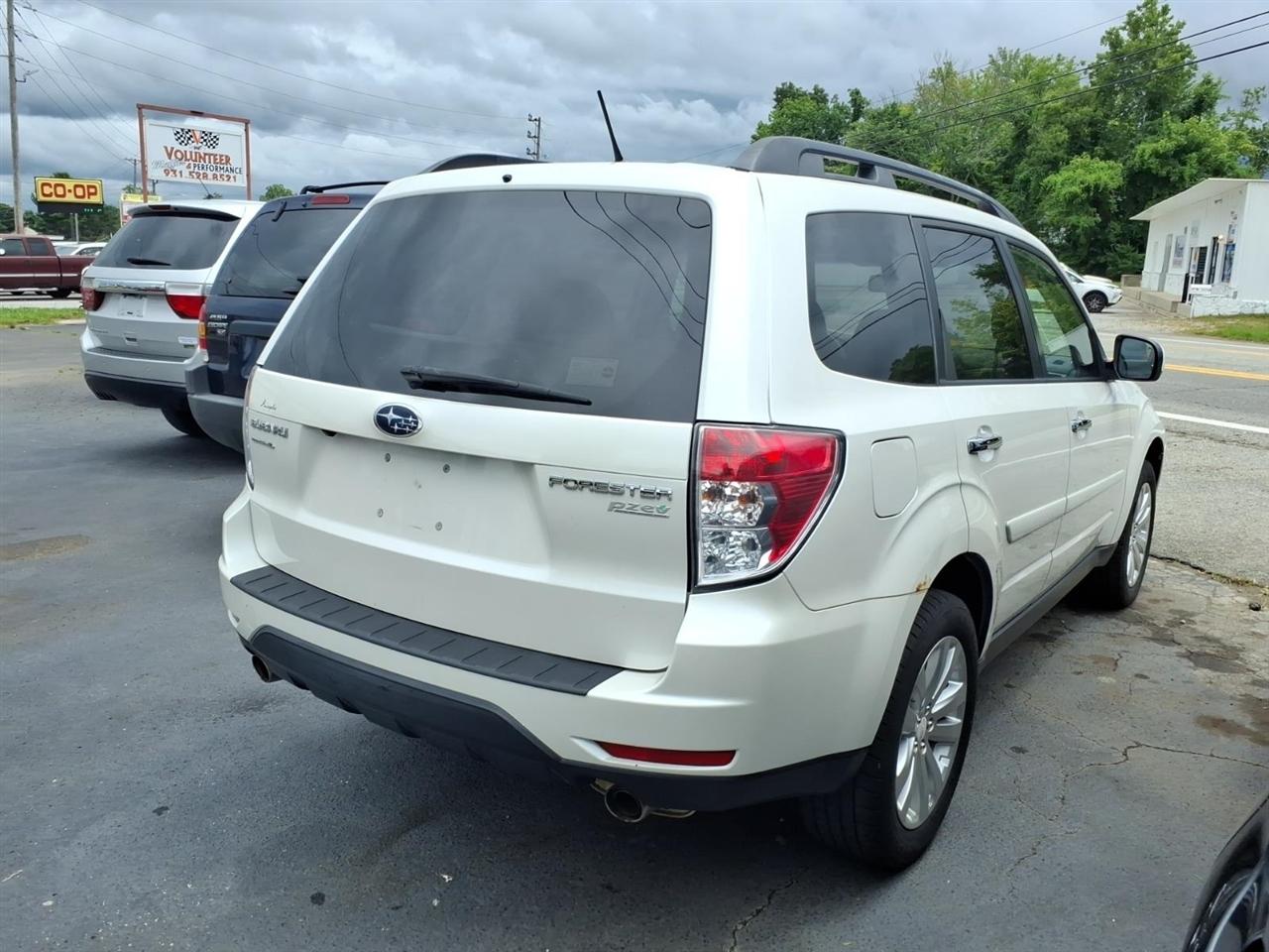 Subaru Forester  2011