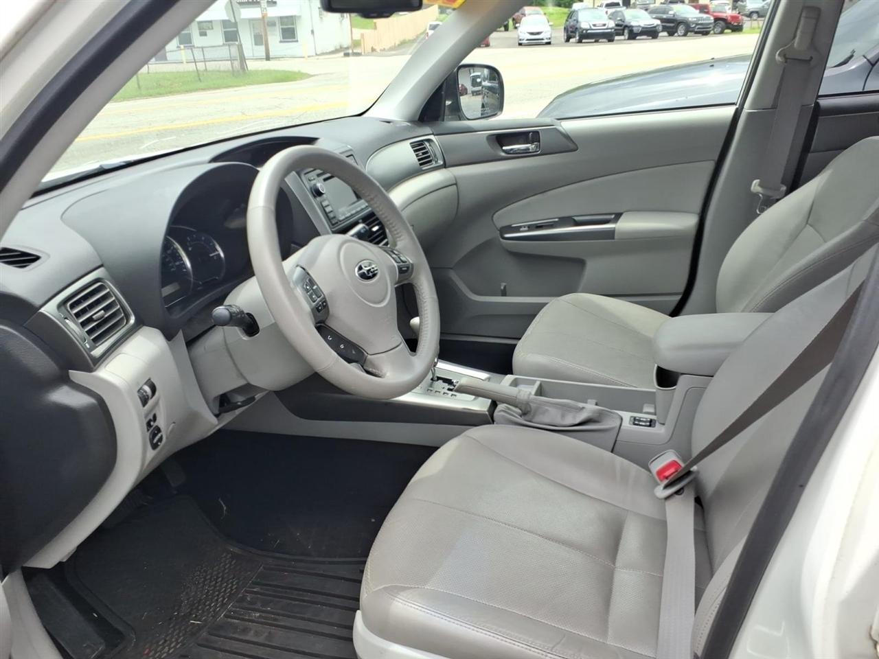 Subaru Forester  2011