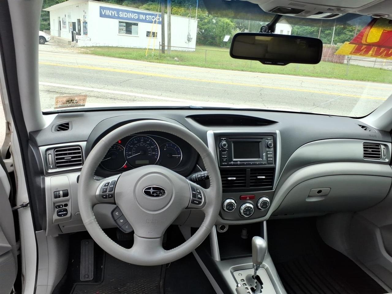 Subaru Forester  2011