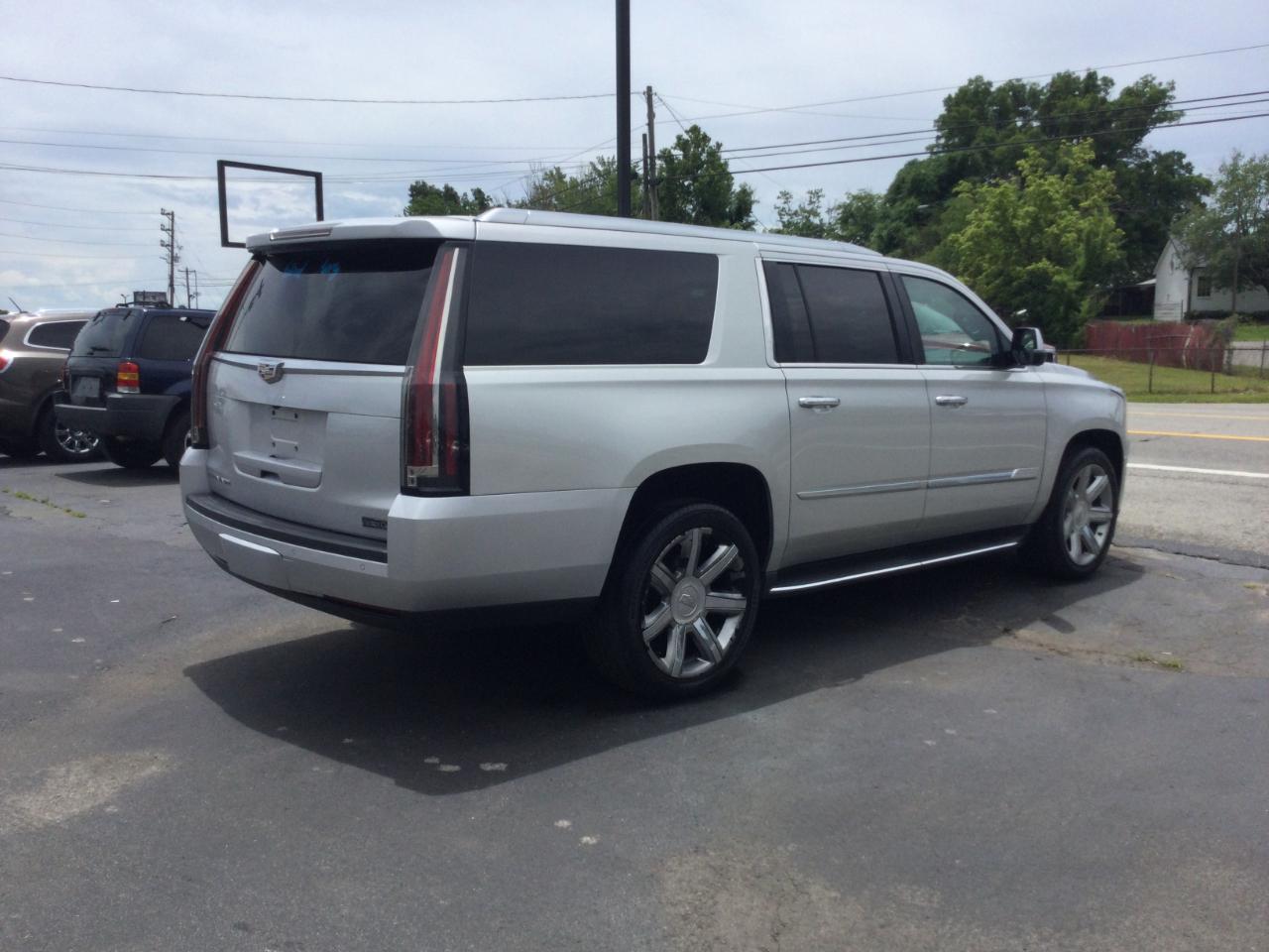 Cadillac Escalade ESV  2016