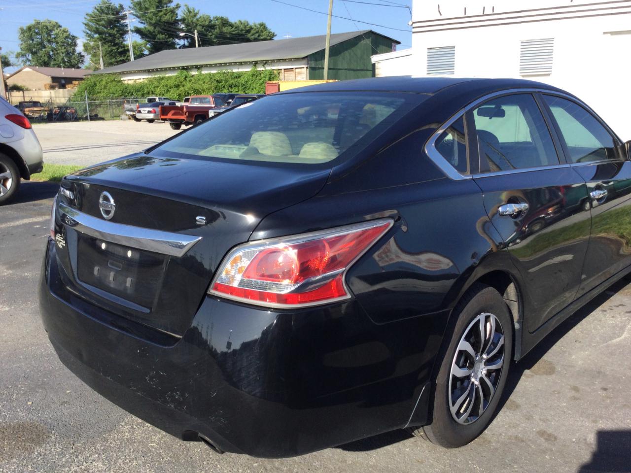 Nissan Altima  2015