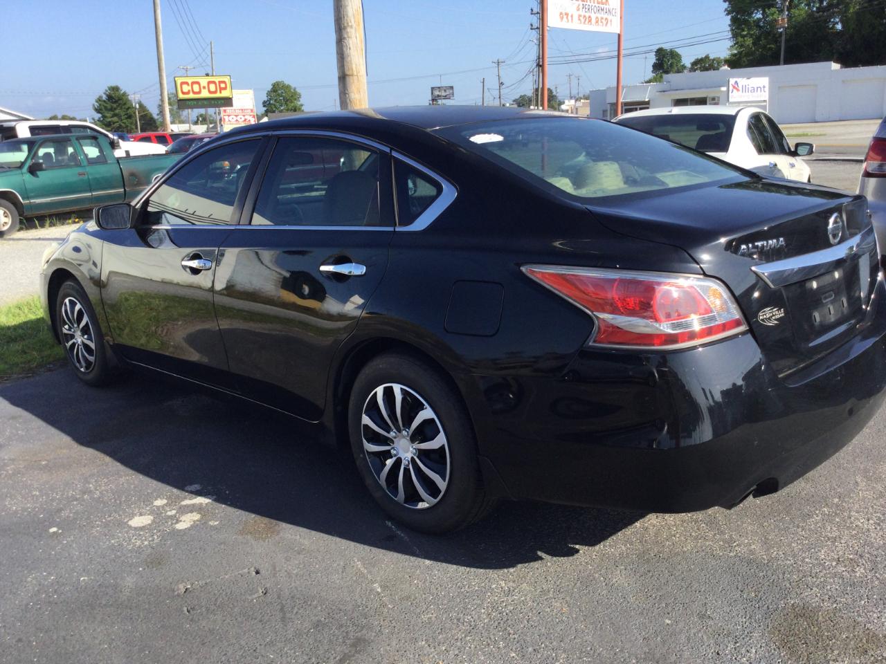 Nissan Altima  2015