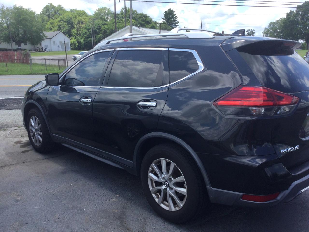 Nissan Rogue FWD SV 2017