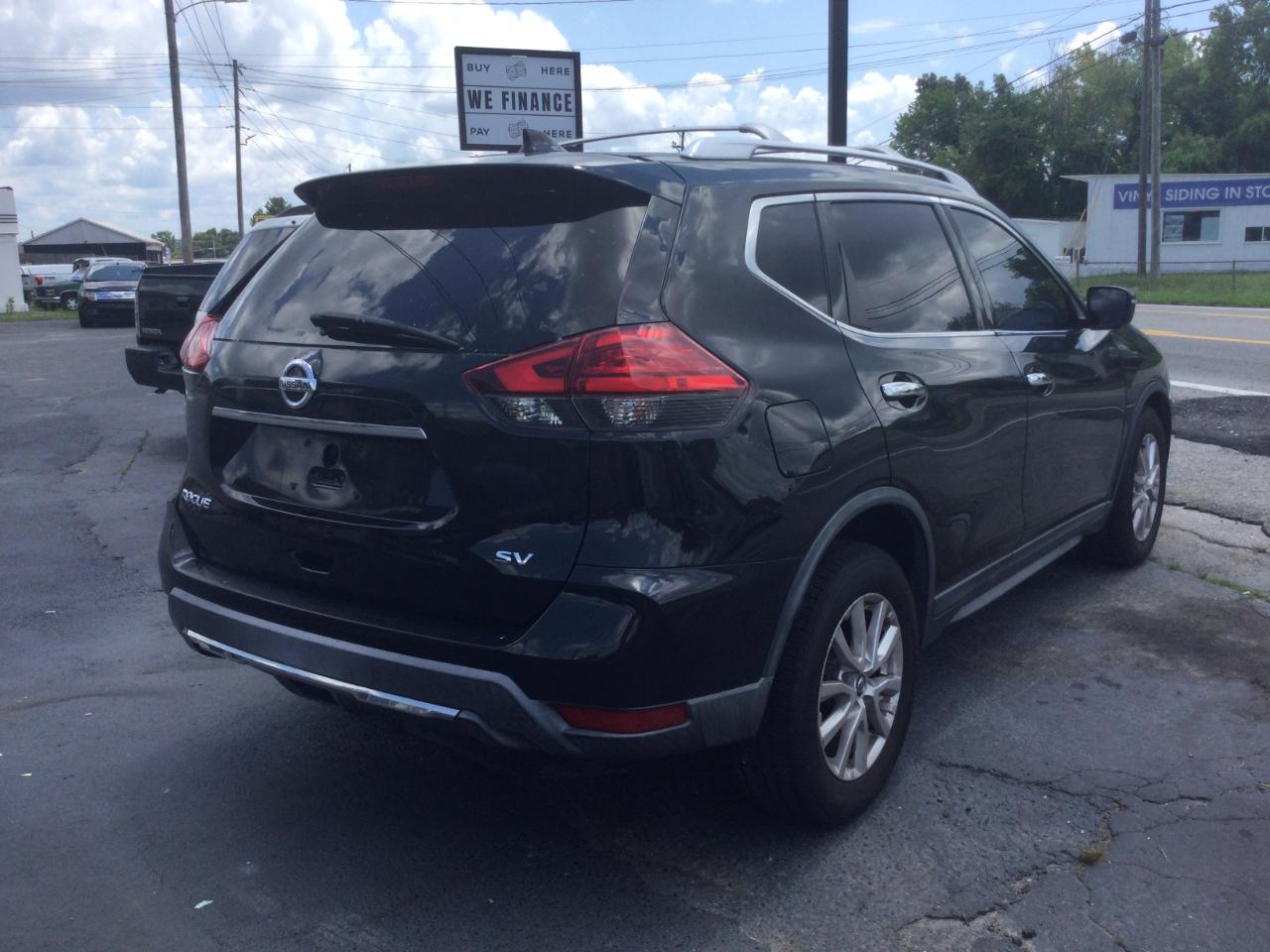 Nissan Rogue FWD SV 2017