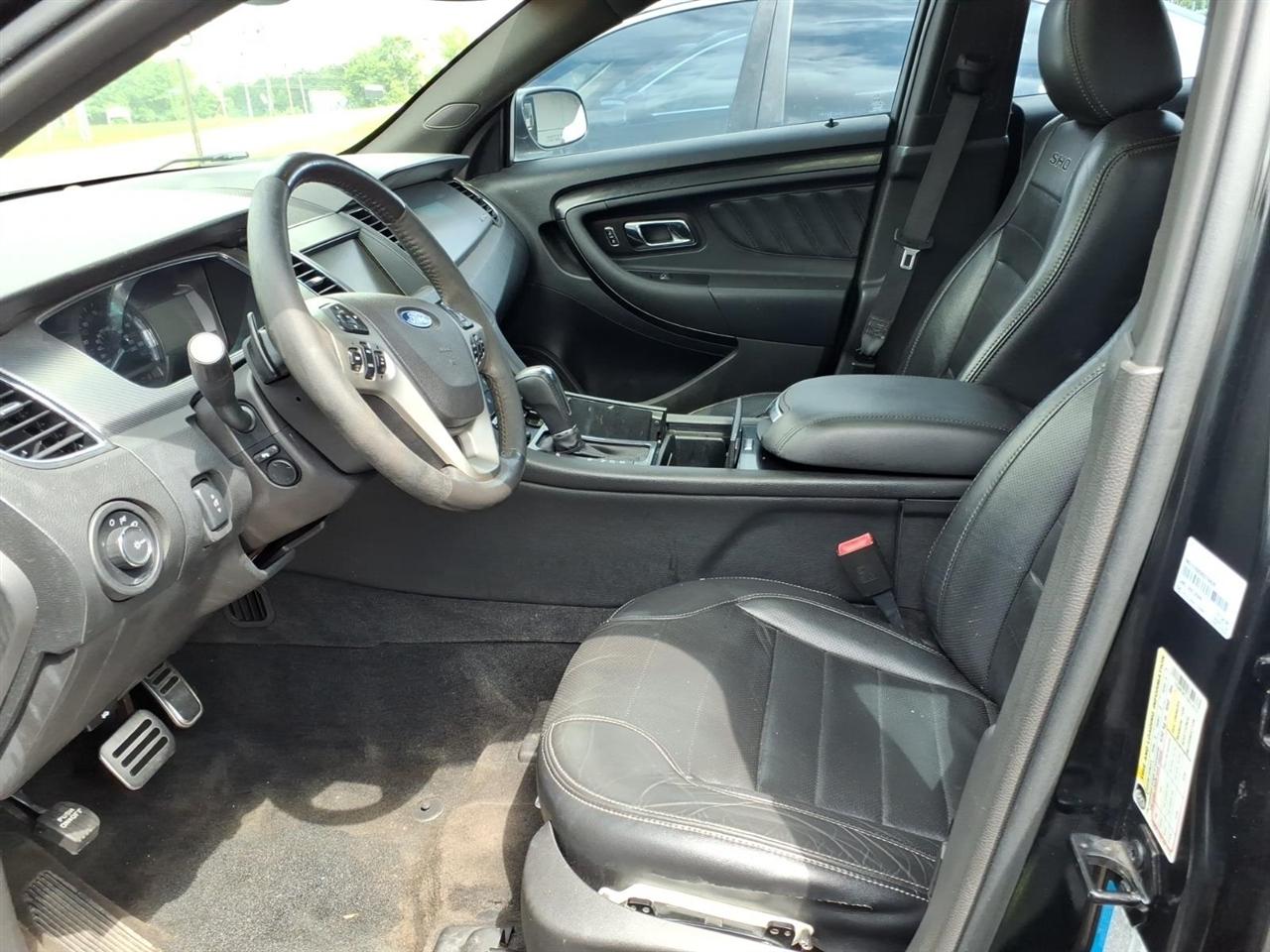 Ford Taurus  2013