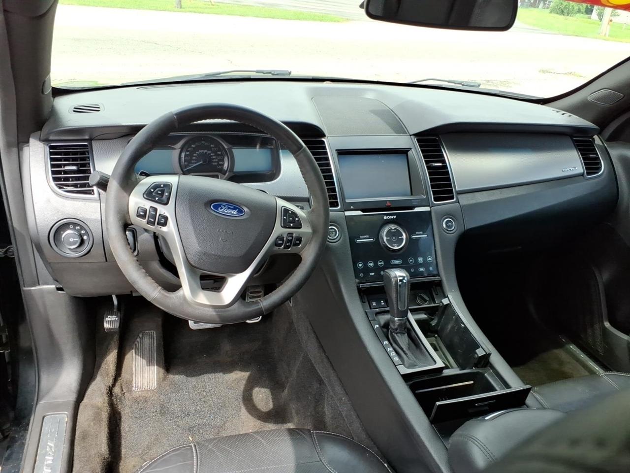 Ford Taurus  2013