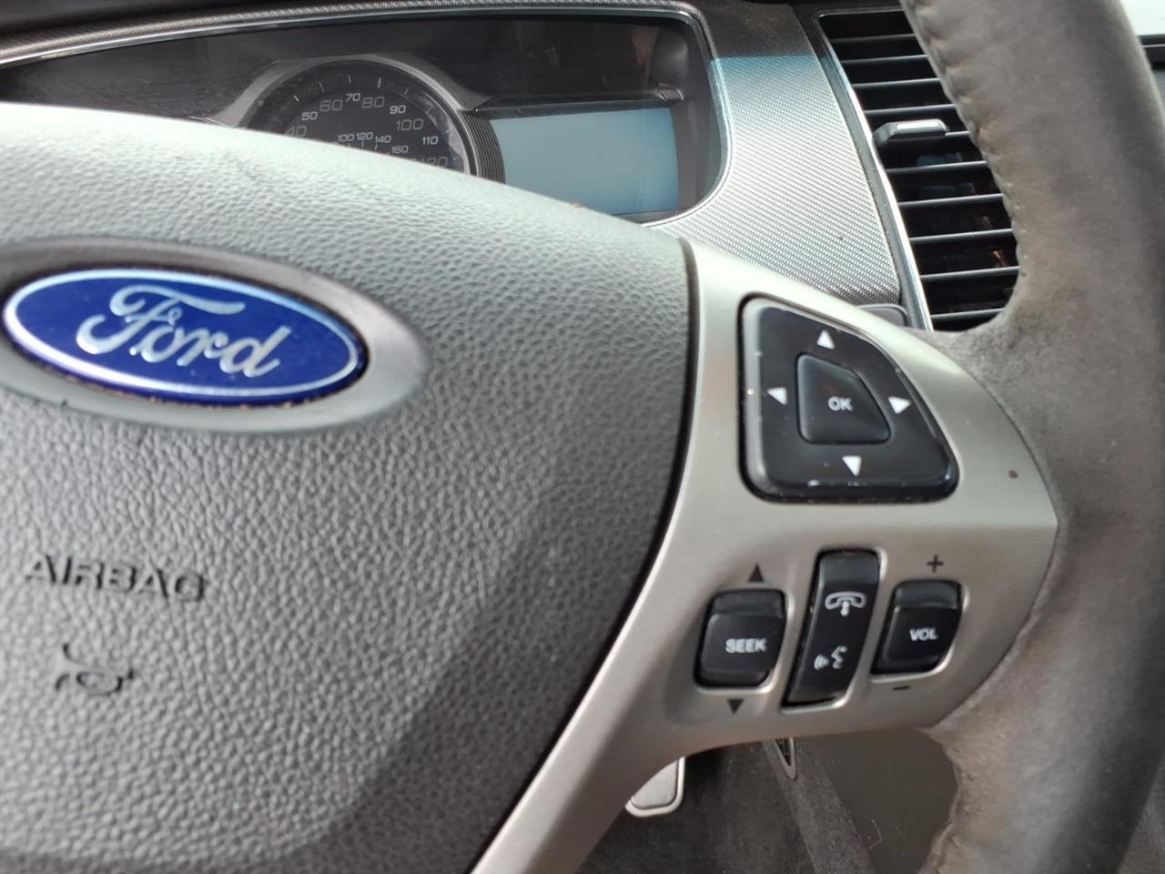 Ford Taurus  2013