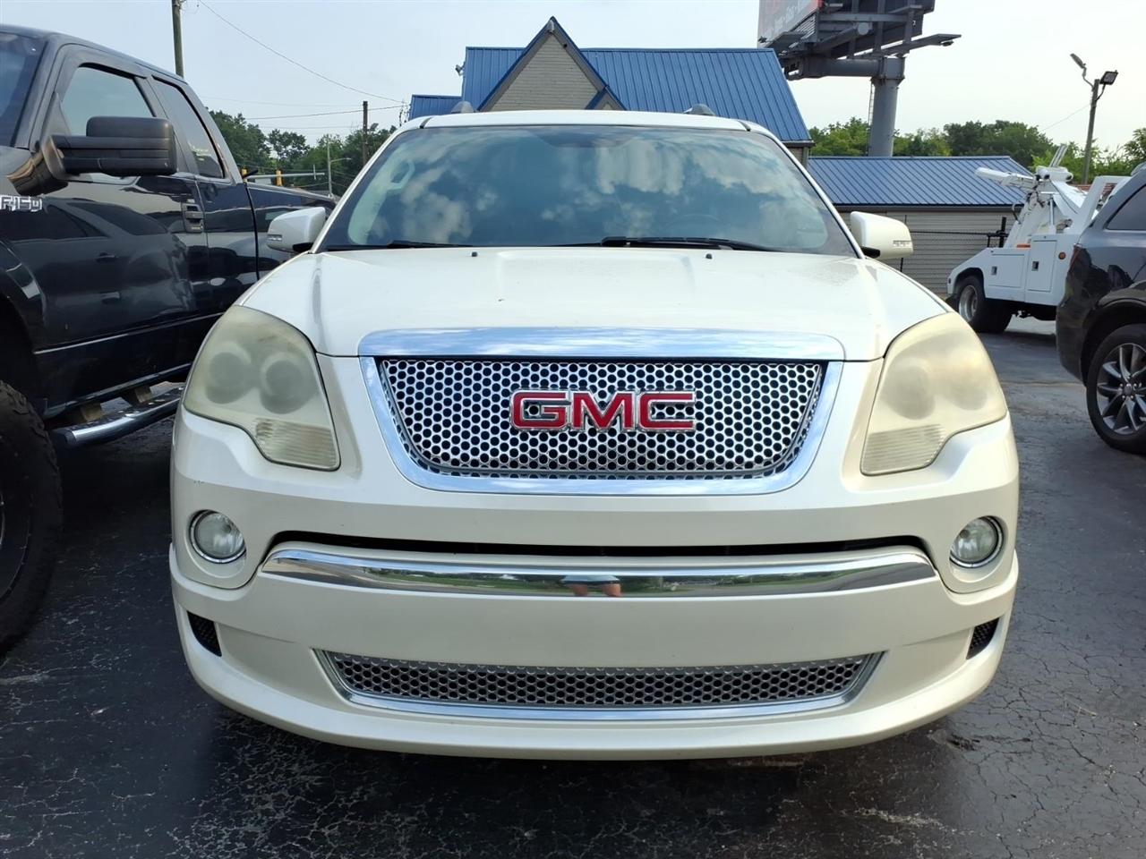 GMC Acadia  2012