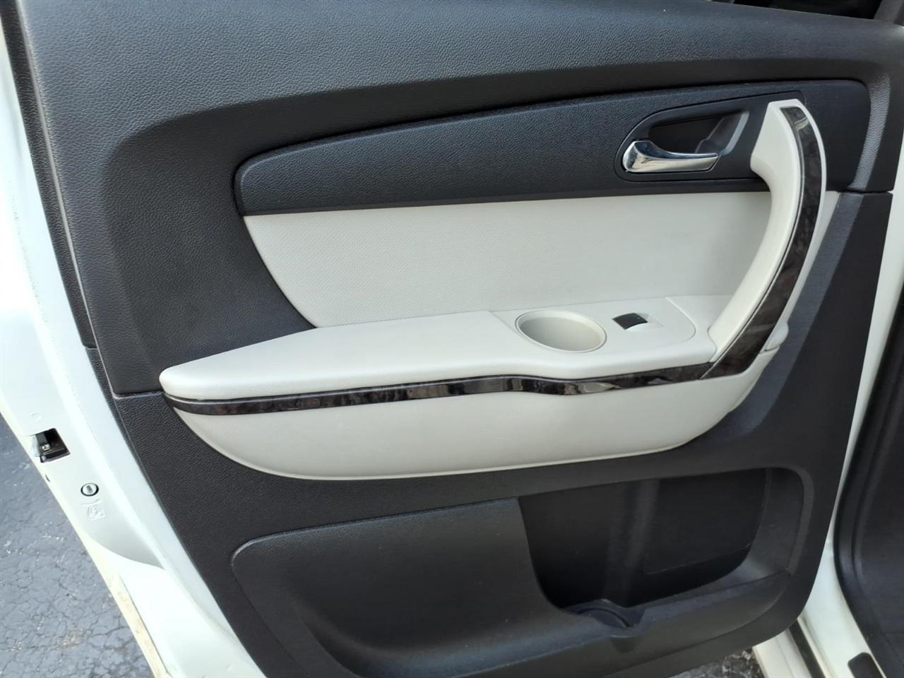 GMC Acadia  2012
