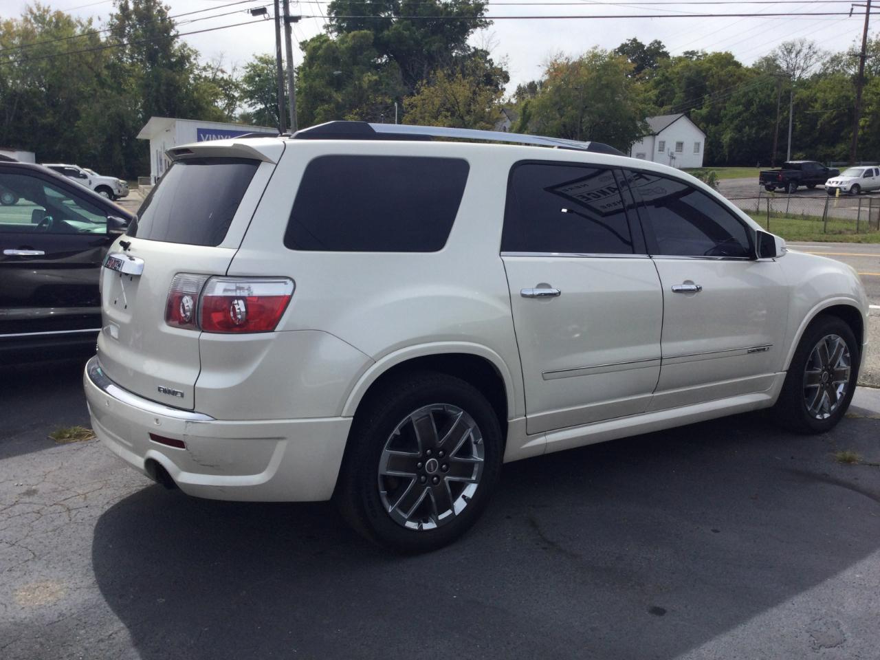 GMC Acadia  2012
