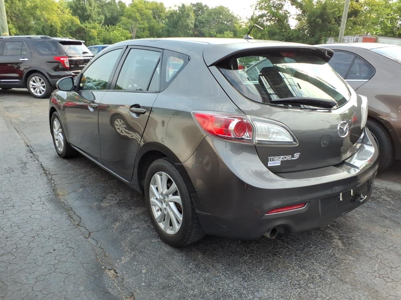 Mazda MAZDA3  2012