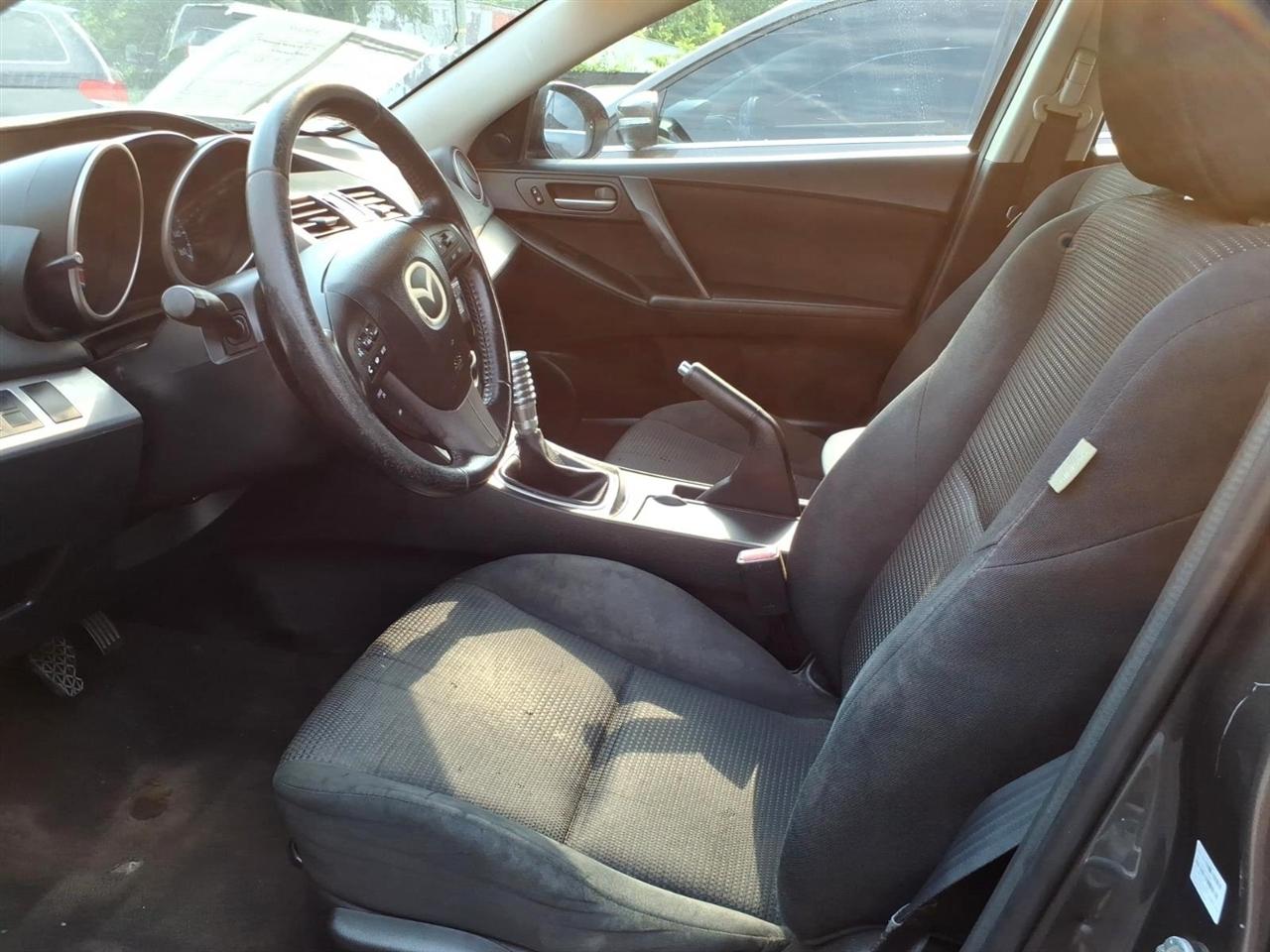 Mazda MAZDA3  2012