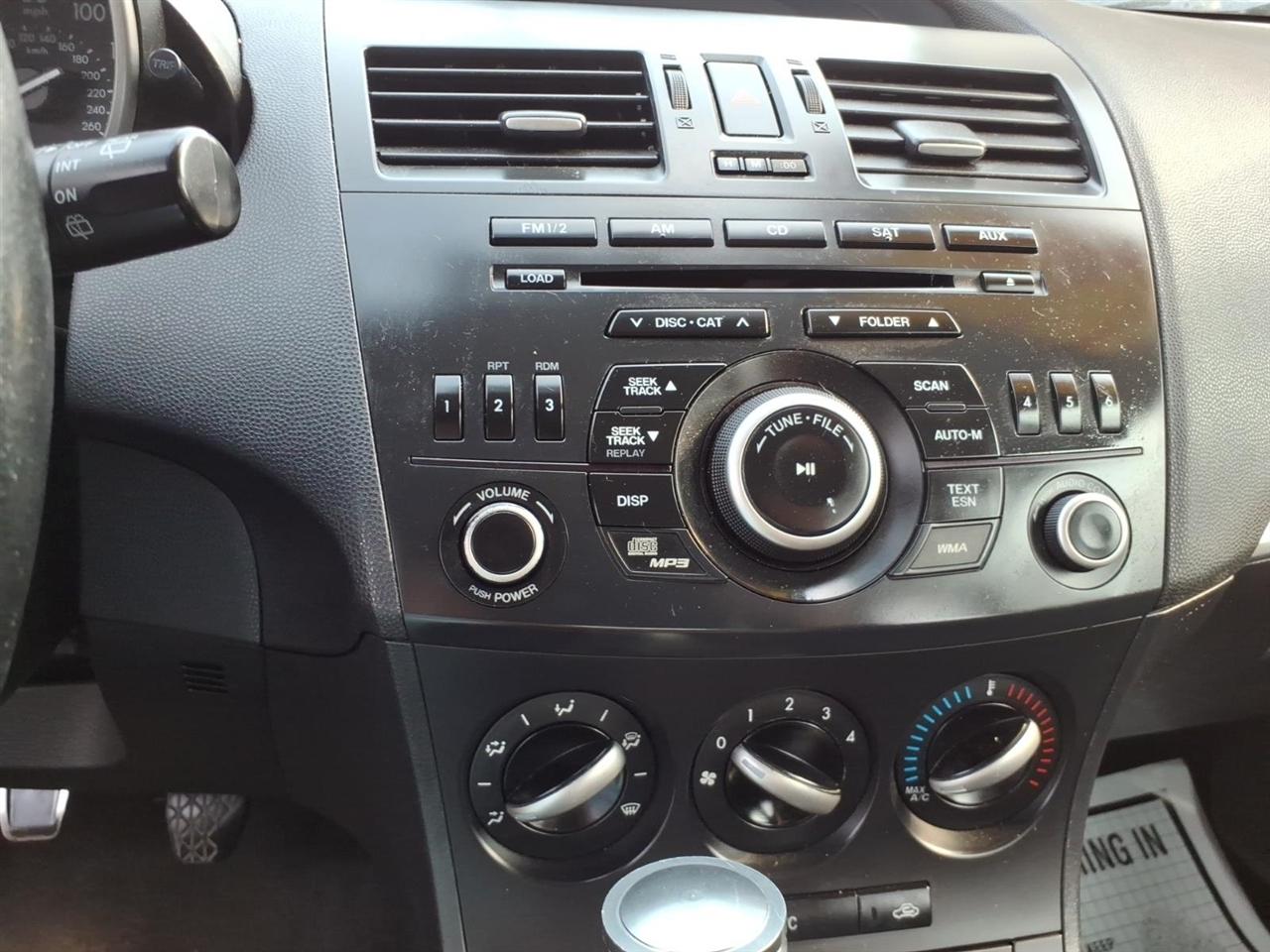 Mazda MAZDA3  2012