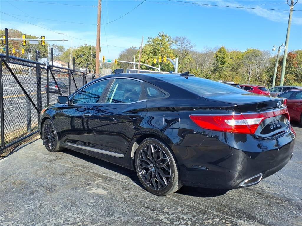 Hyundai Azera  2013