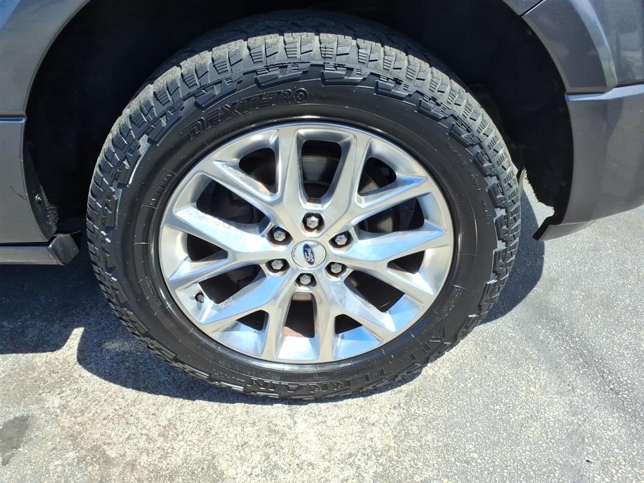 Ford Expedition  2015