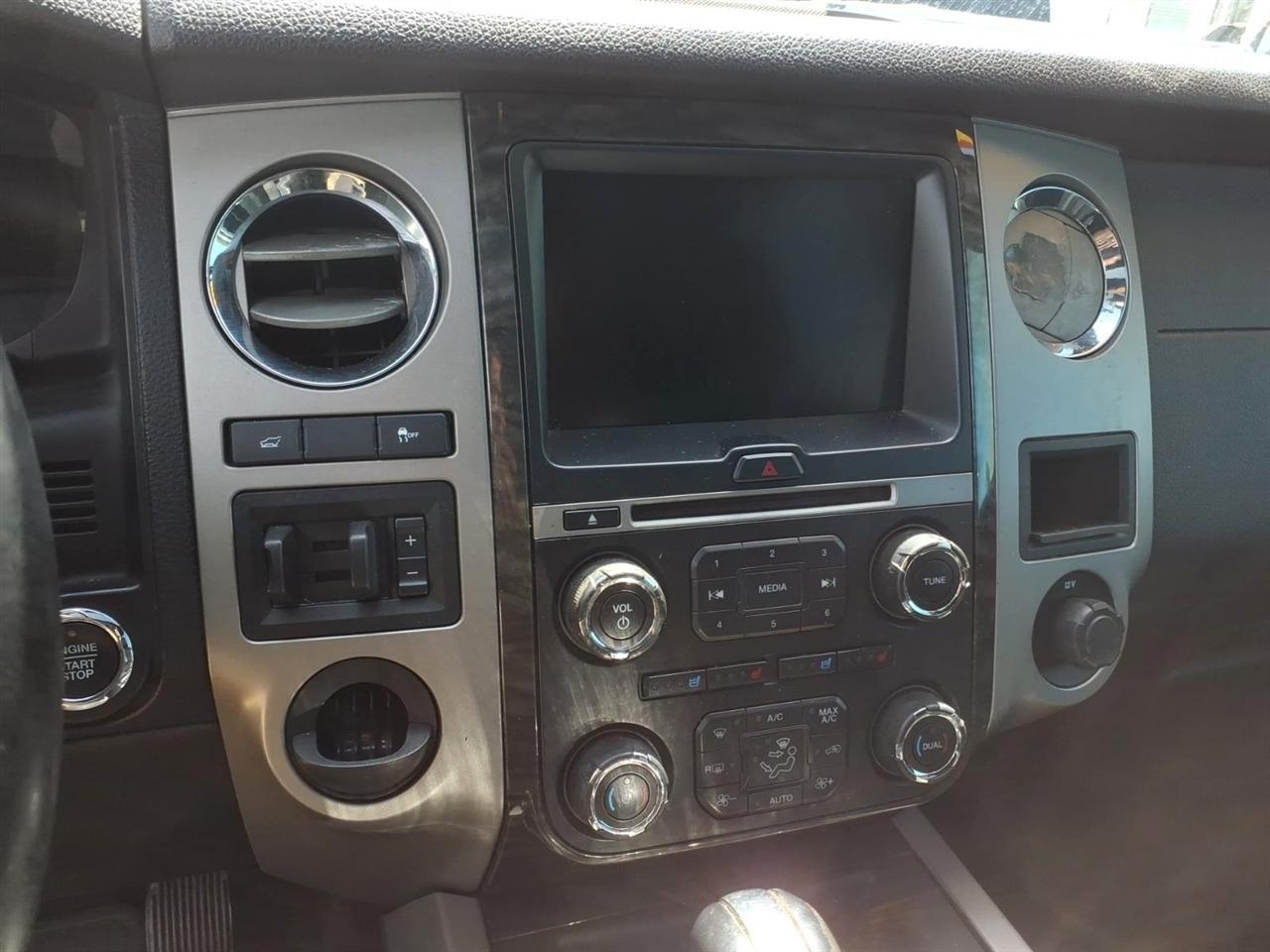 Ford Expedition  2015