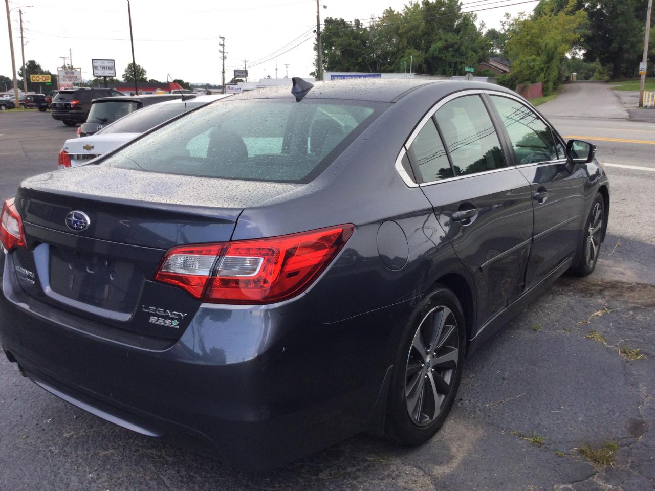 Subaru Legacy  2016