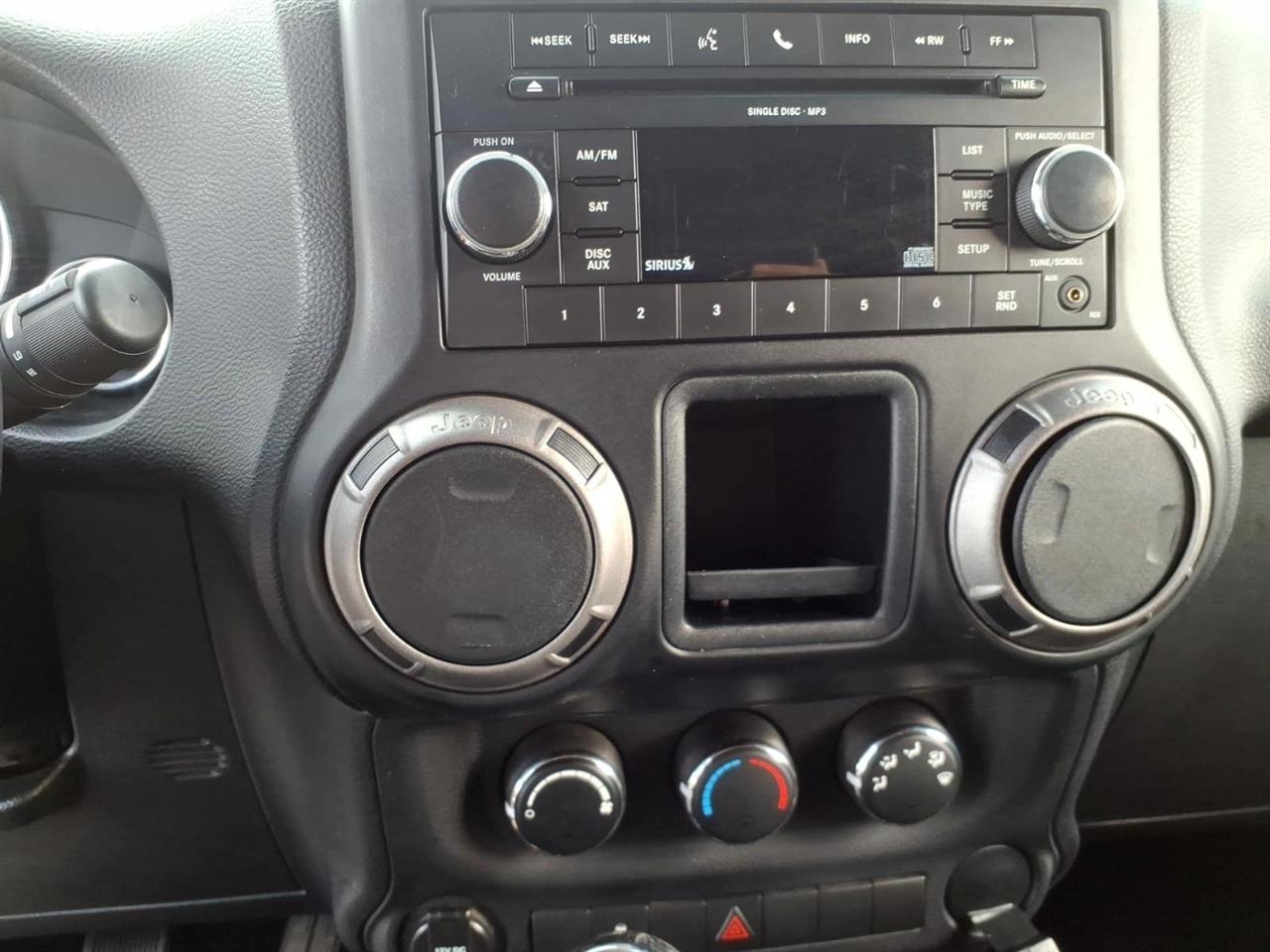 Jeep Wrangler Unlimited  2011