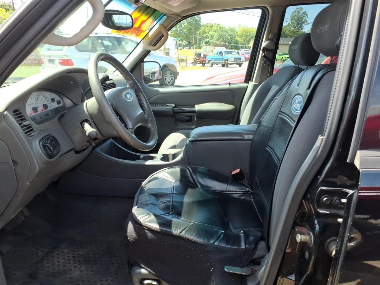 Ford Explorer Sport Trac  2005