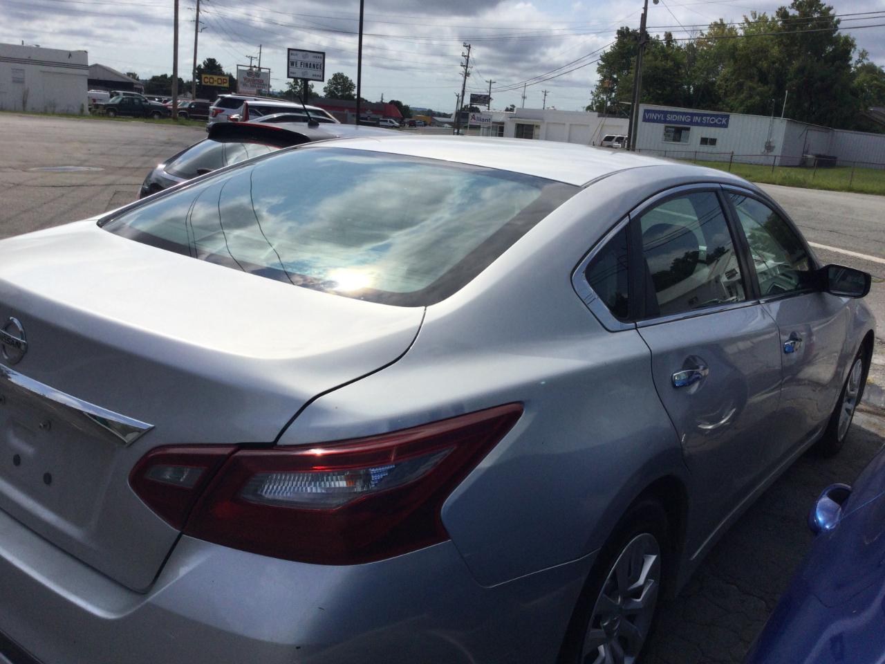 Nissan Altima  2018