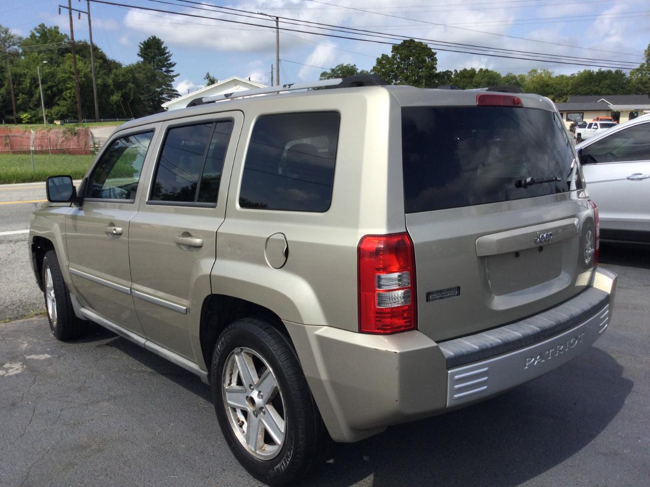 Jeep Patriot FWD 4dr Limited 2010