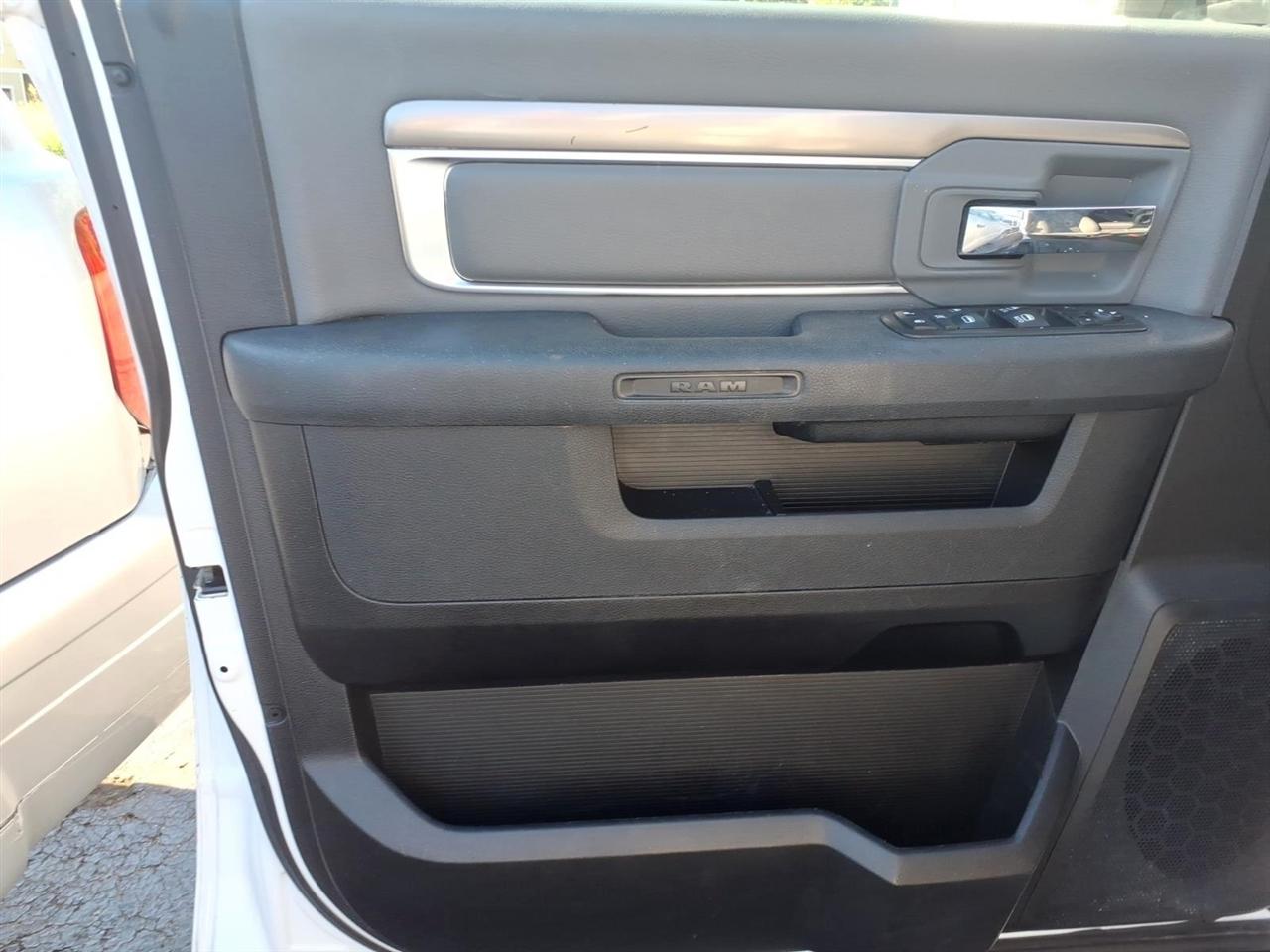 RAM 1500 Classic  2023