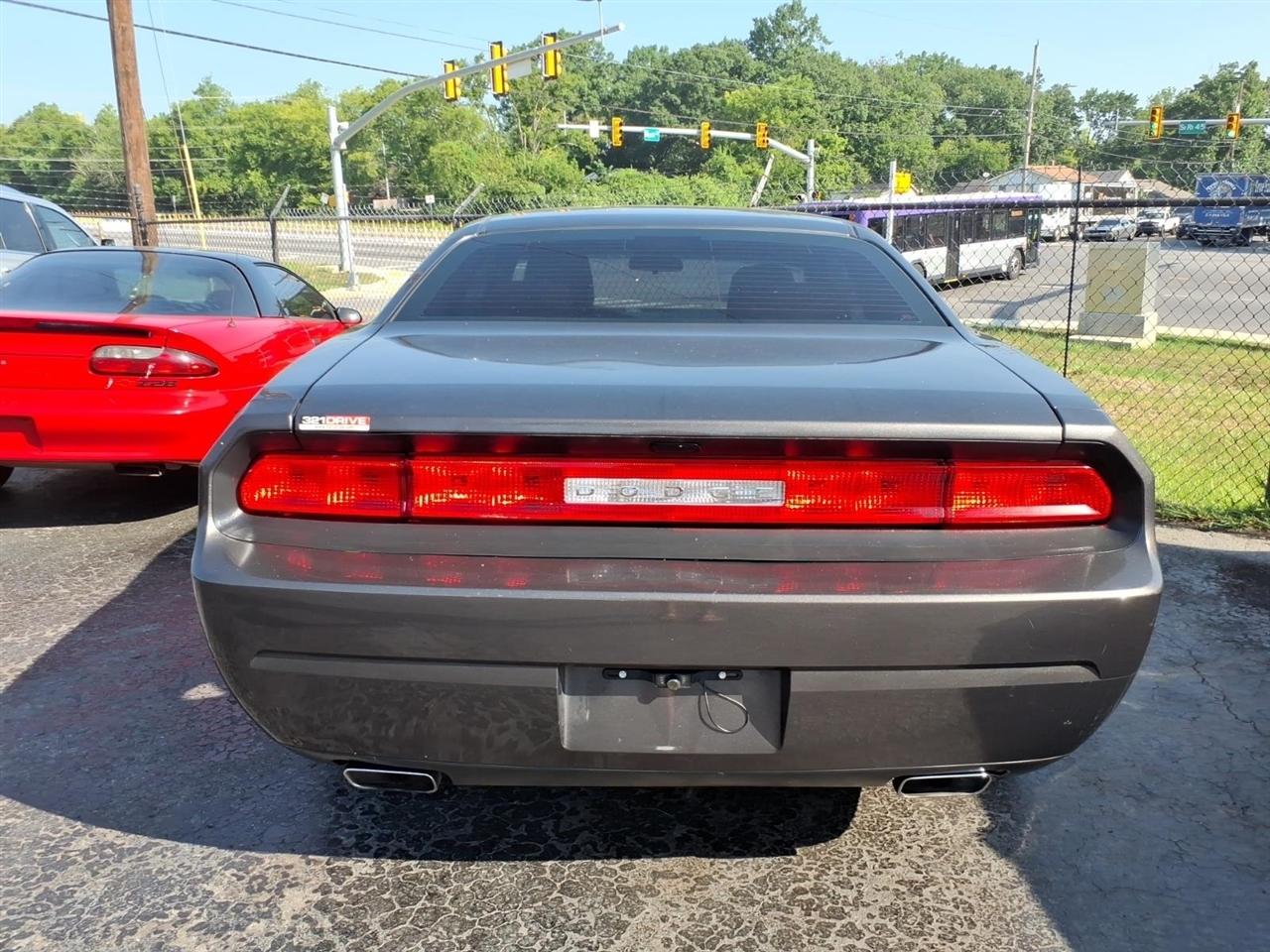 Dodge Challenger  2014