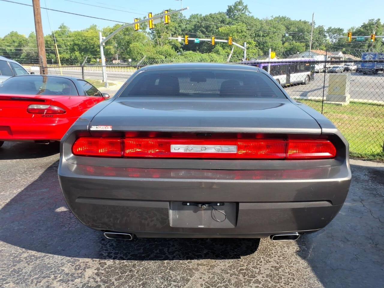 Dodge Challenger  2014