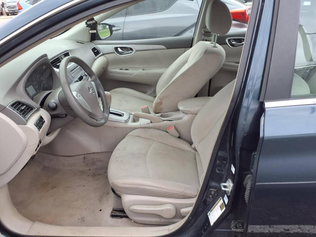 Nissan Sentra  2013